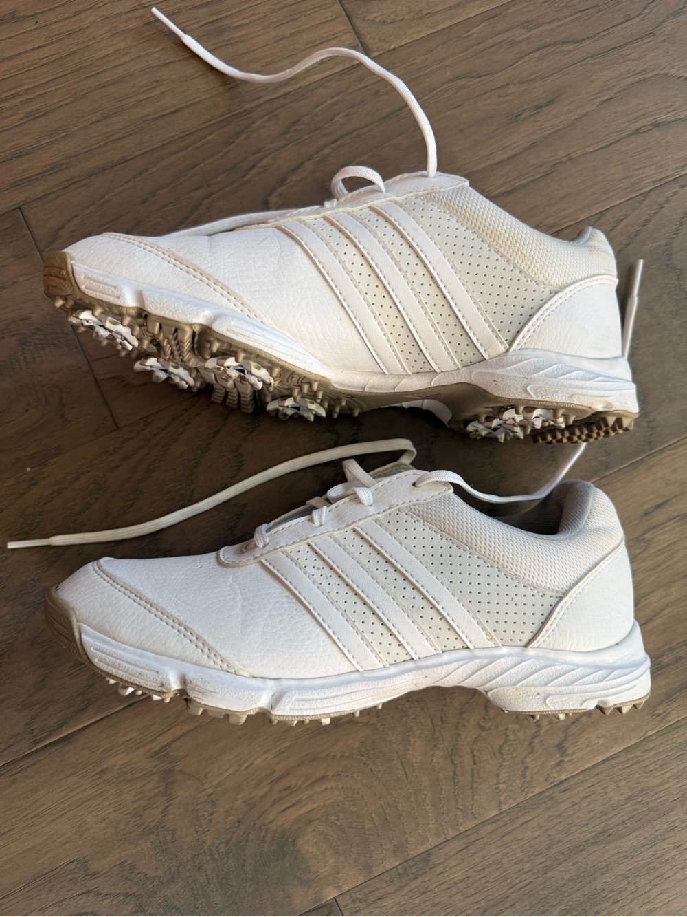adidas White Women's Athletic Golf Shoes 6